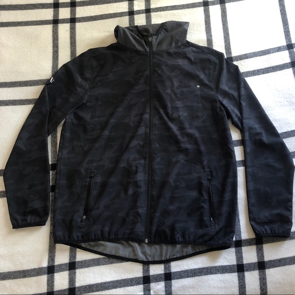 vuori outdoor trainer shell